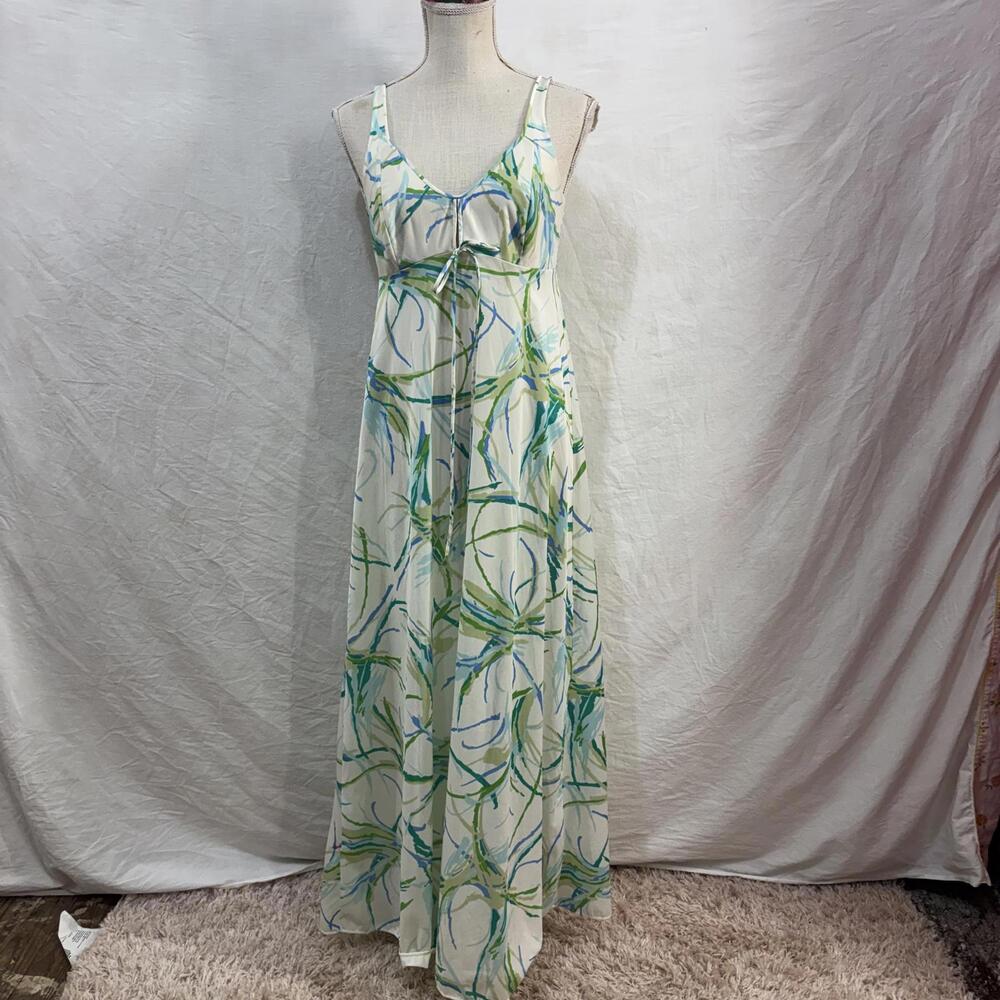 Olga 70s abstract nylon gown sz 36